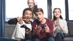 Cara Remaja Dapat Menghasilkan Uang dengan Bermain Video Game